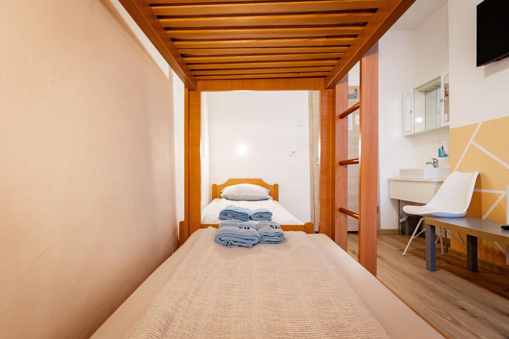 Hostel Soline Portorož Extérieur photo
