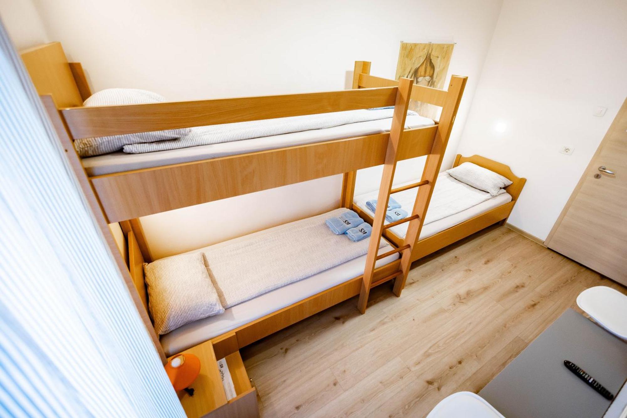 Hostel Soline Portorož Extérieur photo