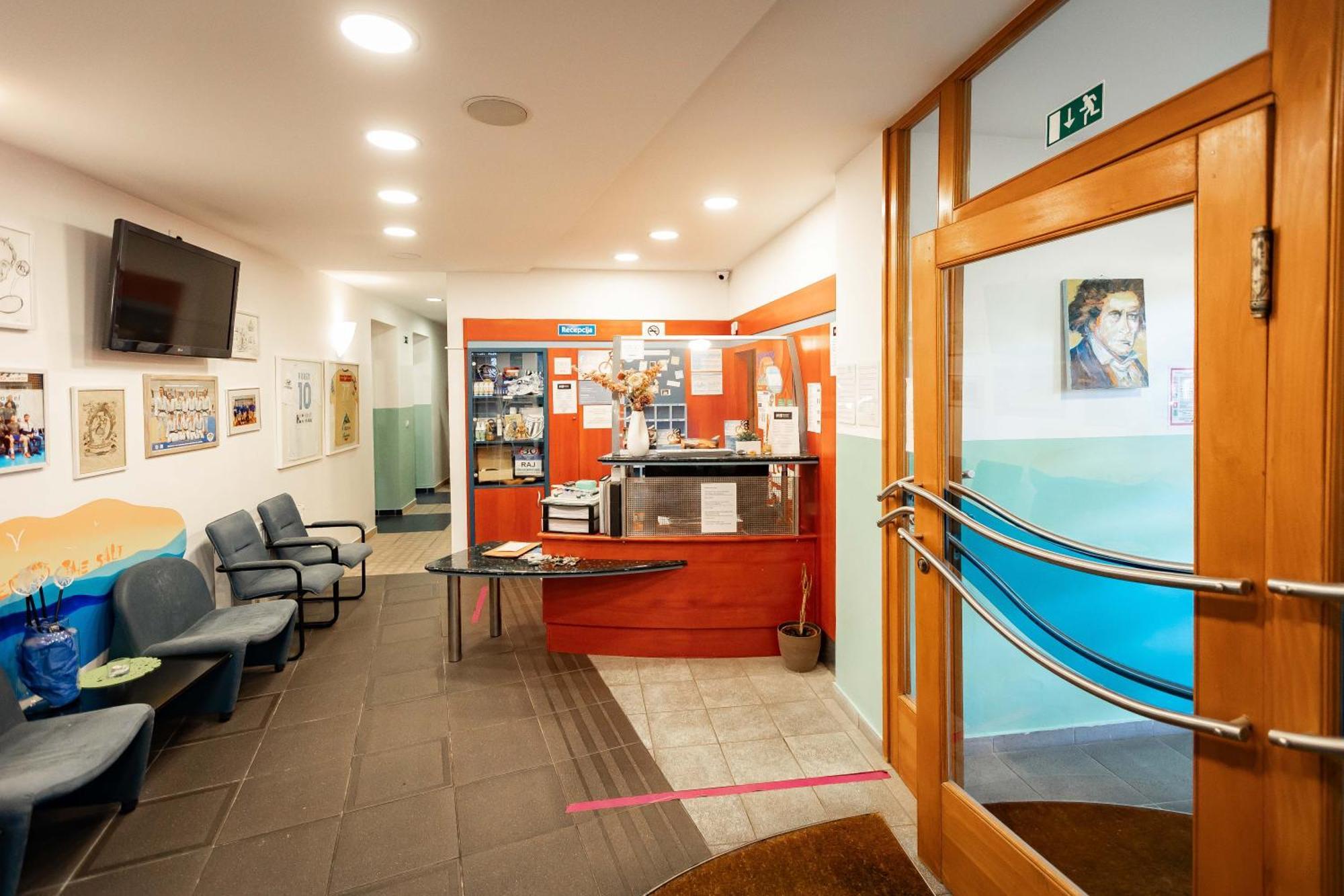 Hostel Soline Portorož Extérieur photo