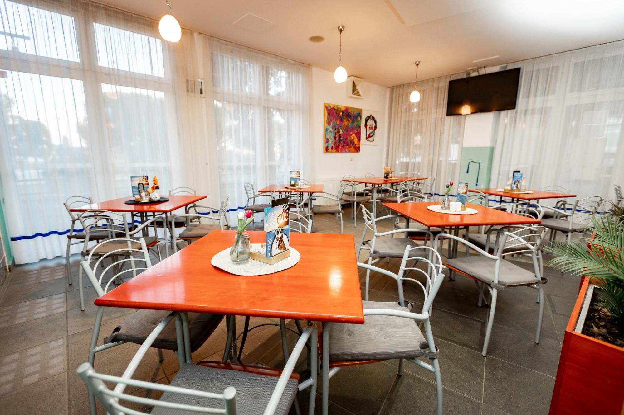 Hostel Soline Portorož Extérieur photo